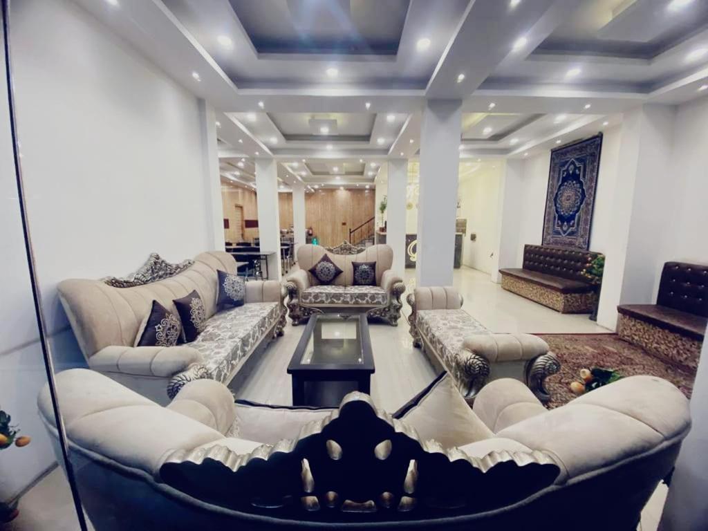 Gulshan Palace By Seven Hills Srinagar By Him Haults Hospitality Exterior foto